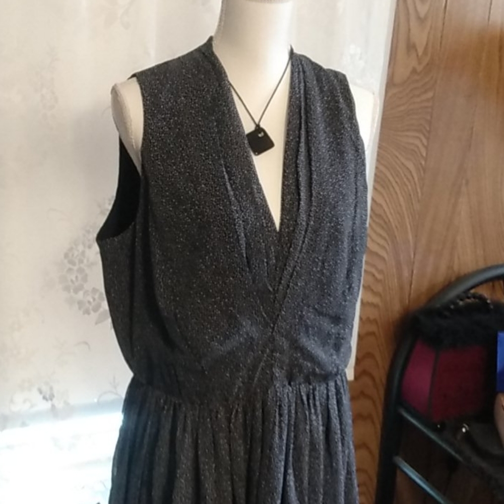 Sparkle Sleeveless V-Neck Navy Dress